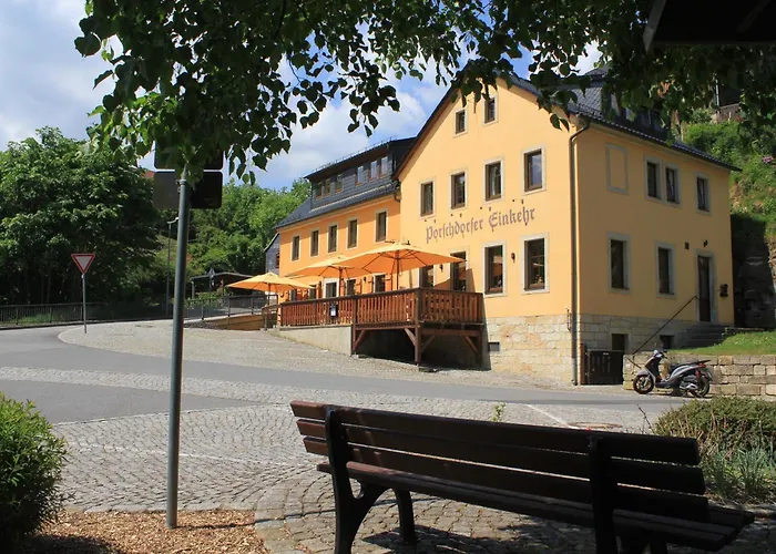 Leuner بيت للعطل